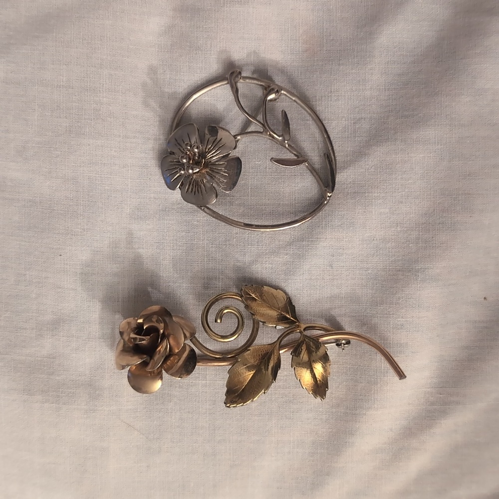 Gold and Silver Flower Pins Brooches